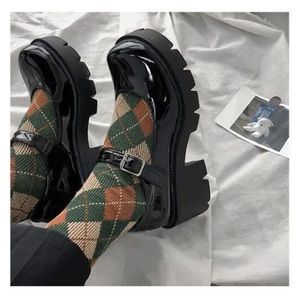 Black Patent Leather Platform Mary Jane